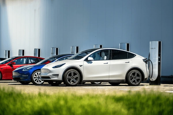 Electric Vehicle